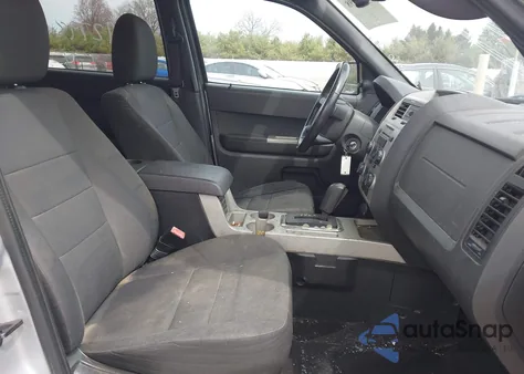 2011 Ford Escape Xlt из США, поврежденный, VIN 1FMCU9D77BKC38802